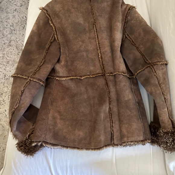 shearling jacket - Picture 7 of 9